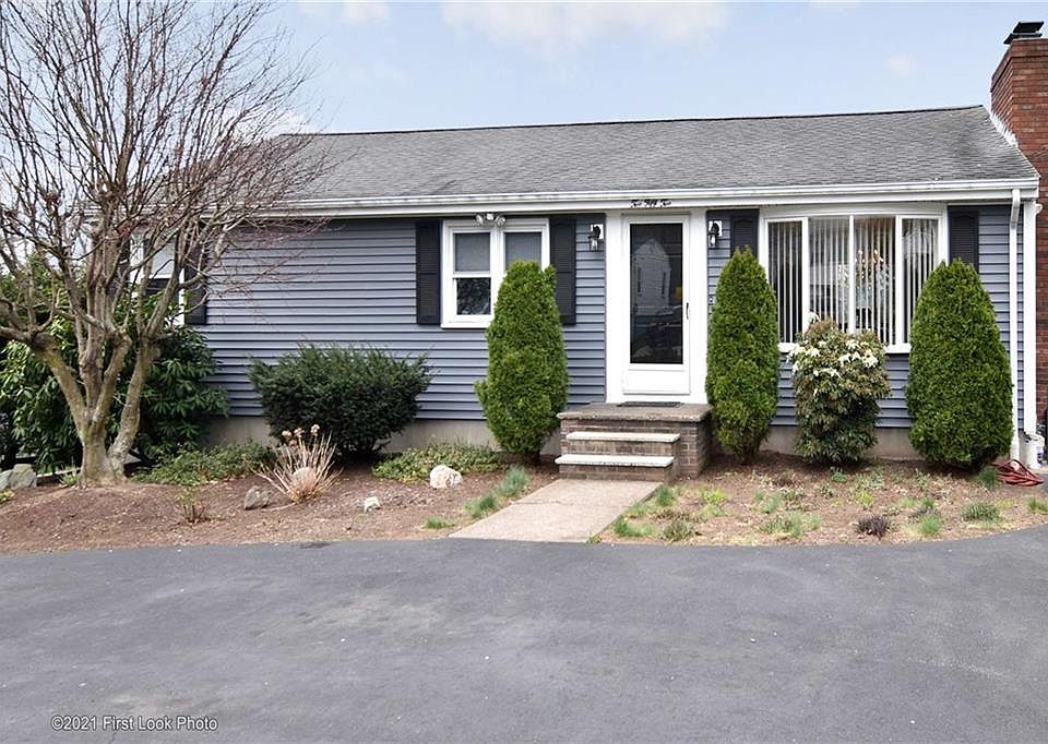 1st image of 252 Francis Ave