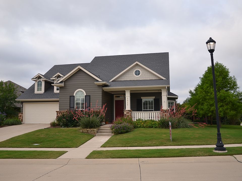 Corner Lot Front