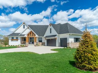 14440 49th St N, Stillwater, MN 55082