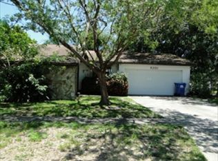 8201 17th Way N, Saint Petersburg, FL 33702
