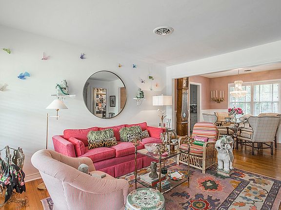 5th image of 1733 Churchill Way