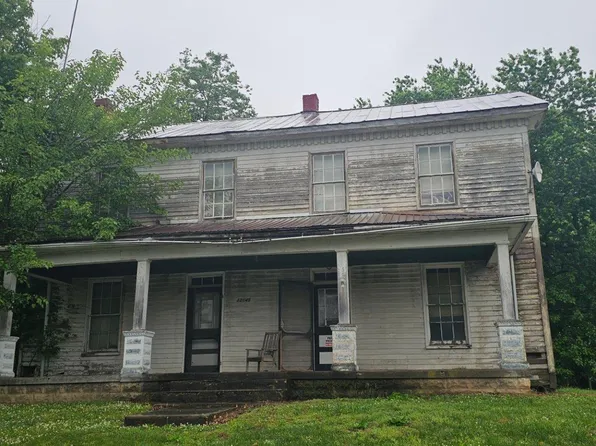 12145 Main St SW, Mauckport, IN 47142