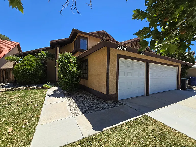 39354 Longhorn Ct — Photo 3