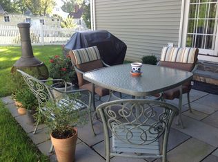 15 Country Ln, Trumbull, CT 06611