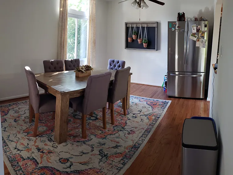 9524 Miranda Ct — Photo 3