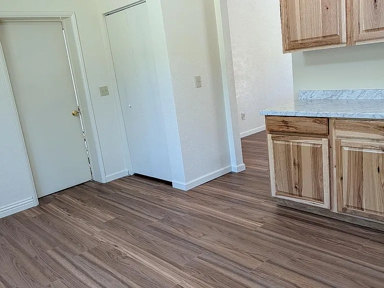 316 Canyon View St — Photo 4