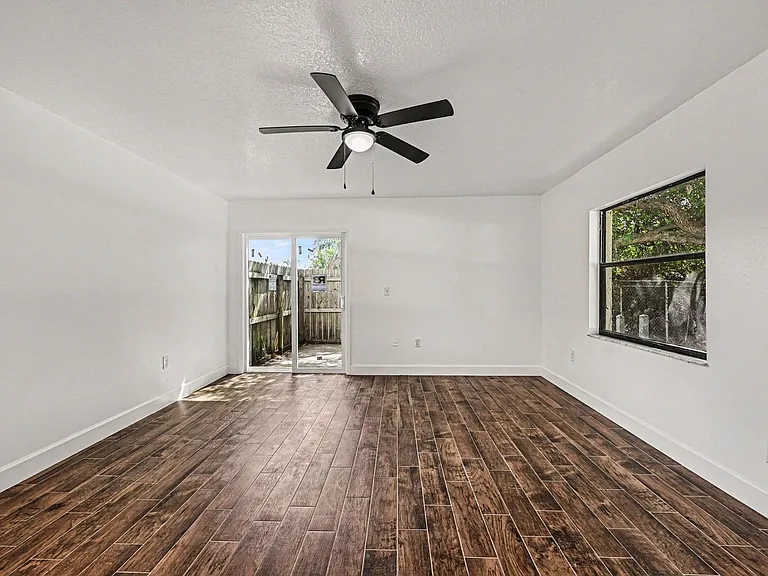 2173 Stewart Rd — Photo 4