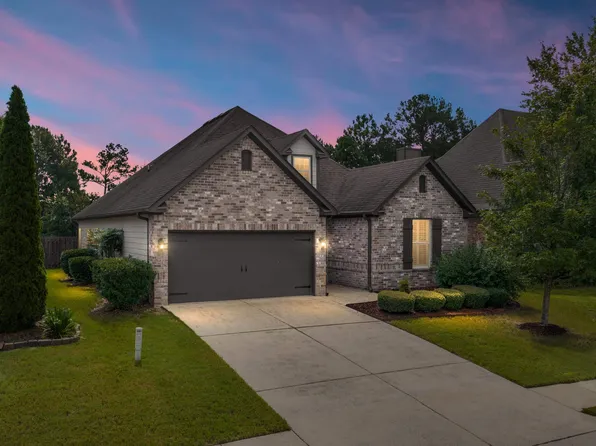 1080 Pine Valley Dr, Calera, AL 35040