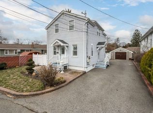 19 N Front St, Farmingdale, NY 11735