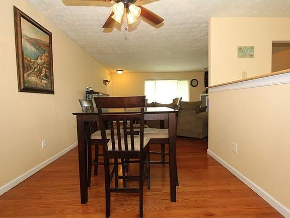 5th image of 1881 Vinemont Dr