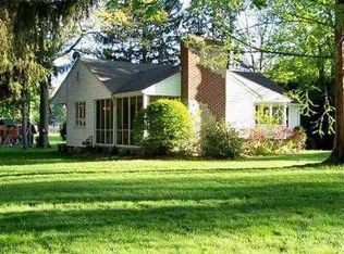 3212 Angleterre Blvd, Akron, OH 44312