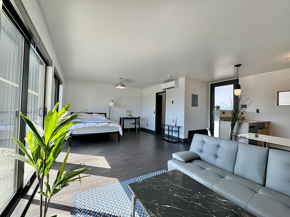BRIGHT! open 1 bedroom open loft space
