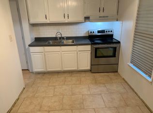 918 N 7th St APT D, Springfield, IL 62702