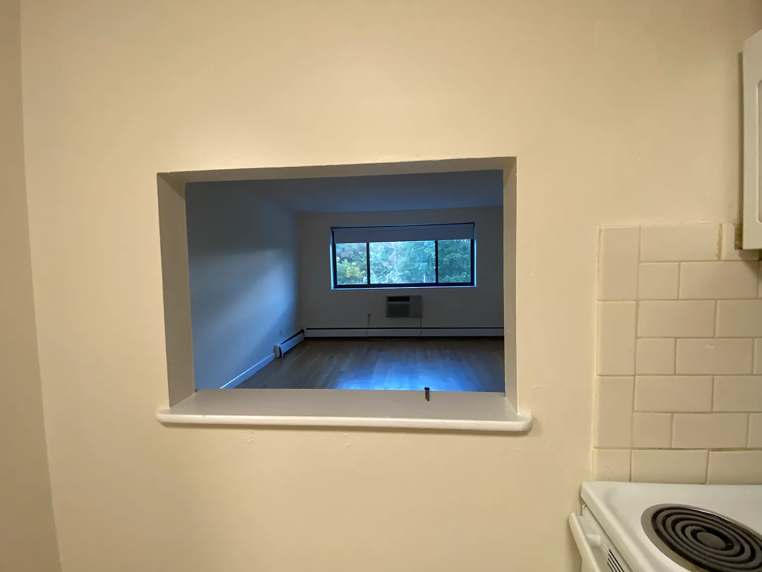 Studio, 400 sqft, $1,825 — Photo 4