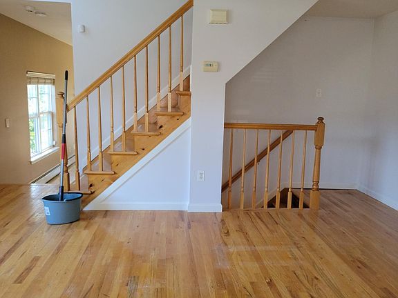 2nd image of 88 Santa Monica Ln