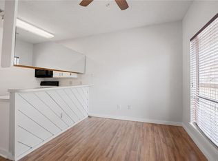 2210 Pearl St APT 205, Austin, TX 78705