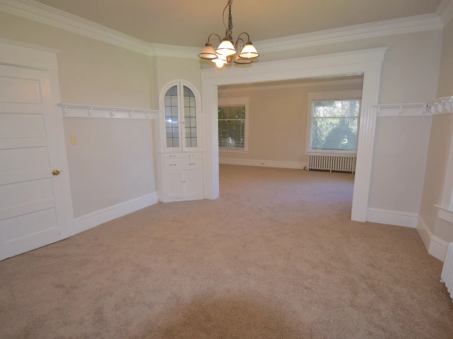 2 bed, 1040 sqft, $2,500 — Photo 2