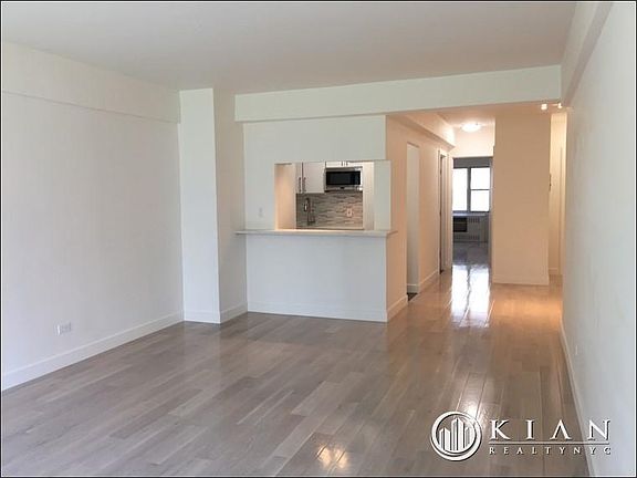 2nd image of 333 E 46th St APT 7H