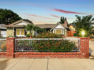 18643 Vincennes St, Northridge, CA, 91324