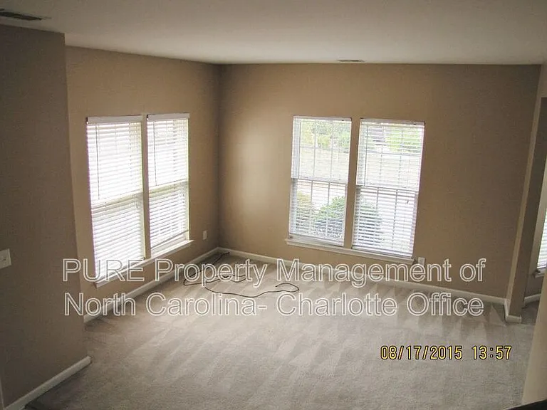 18040 Delmas Dr — Photo 7