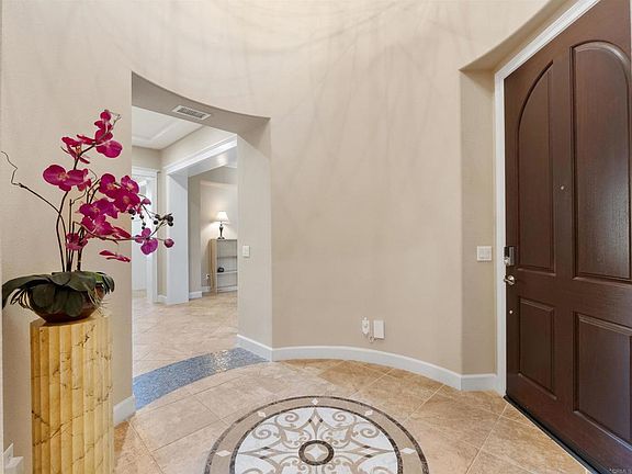 4th image of 545 Quail Pointe Ln