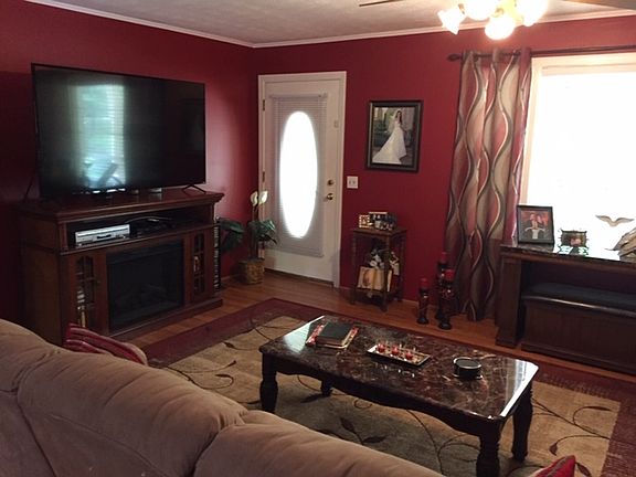 3rd image of 310 Richmond Dr