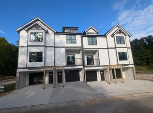 7002 Park Vue Dr, Crestwood, KY 40014