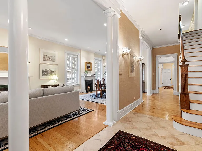 1008 West Ave — Photo 9