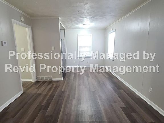 2nd image of 744 Lester St