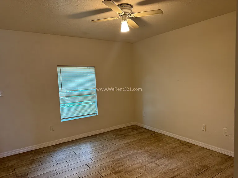 3239 Haddon Ave NE — Photo 14