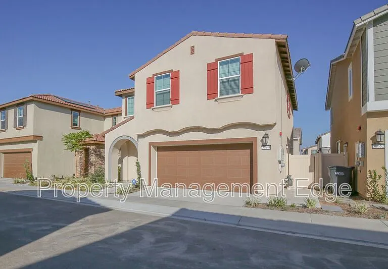 36644 Desert Tortoise Rd — Photo 2