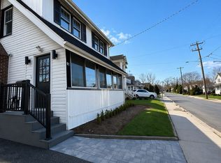 91 Brower Ave, Woodmere, NY 11598