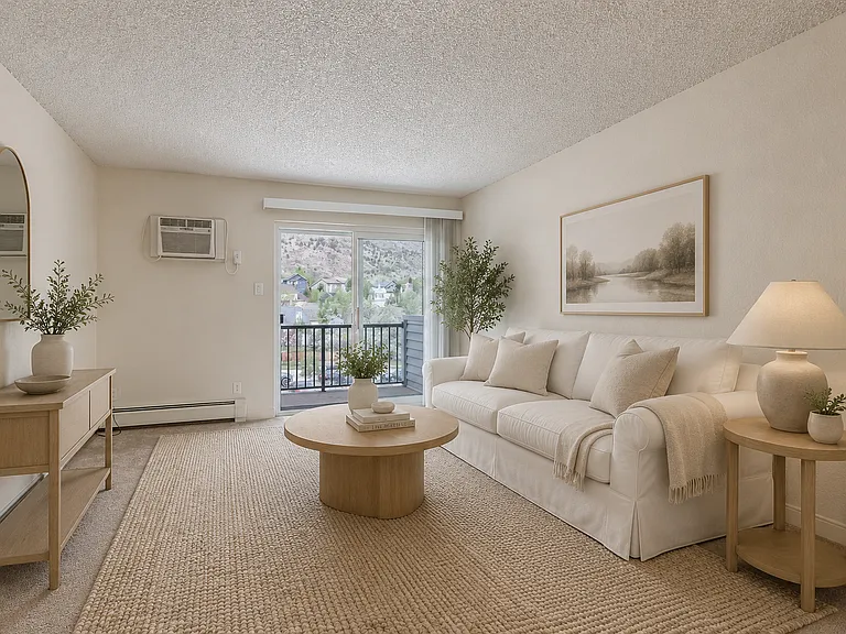 1400 Golden Cir #311 — Photo 7