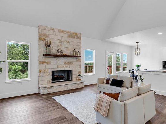 5th image of 105 Chesterfield Drive