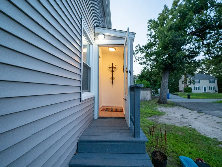 293 Shears St #2 — Photo 2