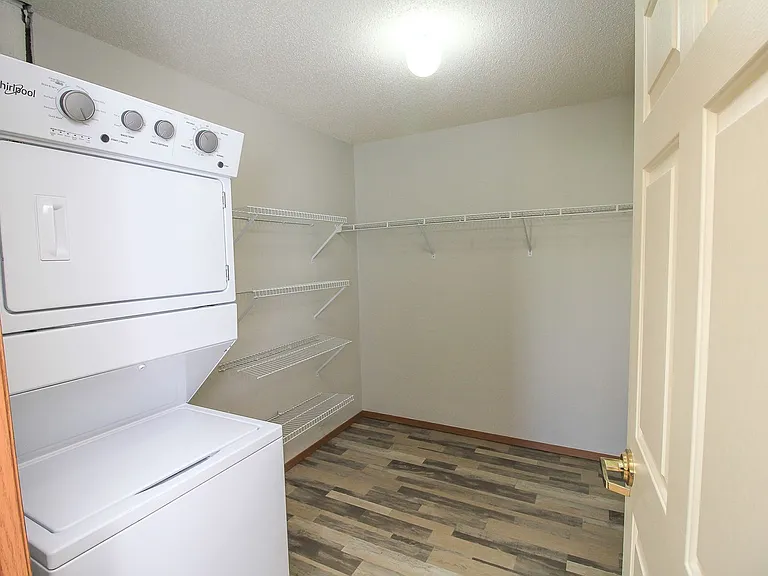 Pinehurst Apartments - New Leasing Incentives! — Photo 40