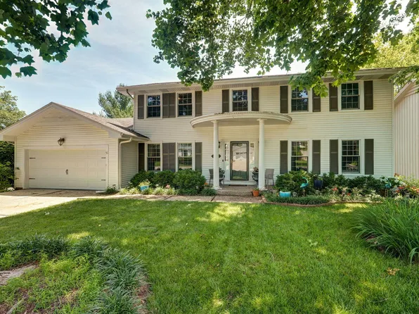 1326 S Greentree Avenue, Springfield, MO 65809