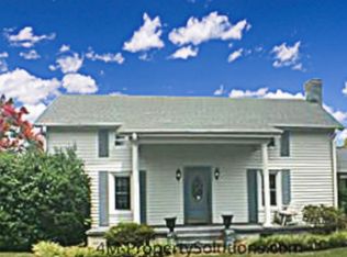 100 Rustcraft Dr, Greer, SC 29651