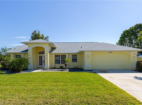 2nd image of 829 SE 3rd Pl