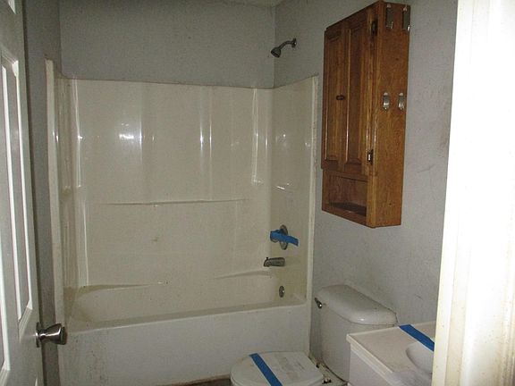 4th image of 1800 Olive St
