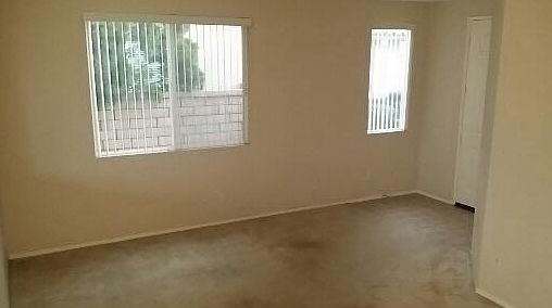 4th image of 5246 Seaglen Way
