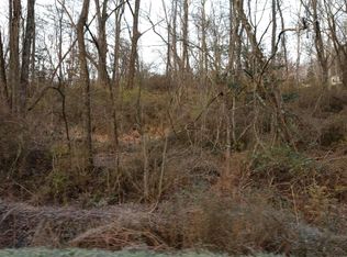 Lee St, Hayesville, NC 28904