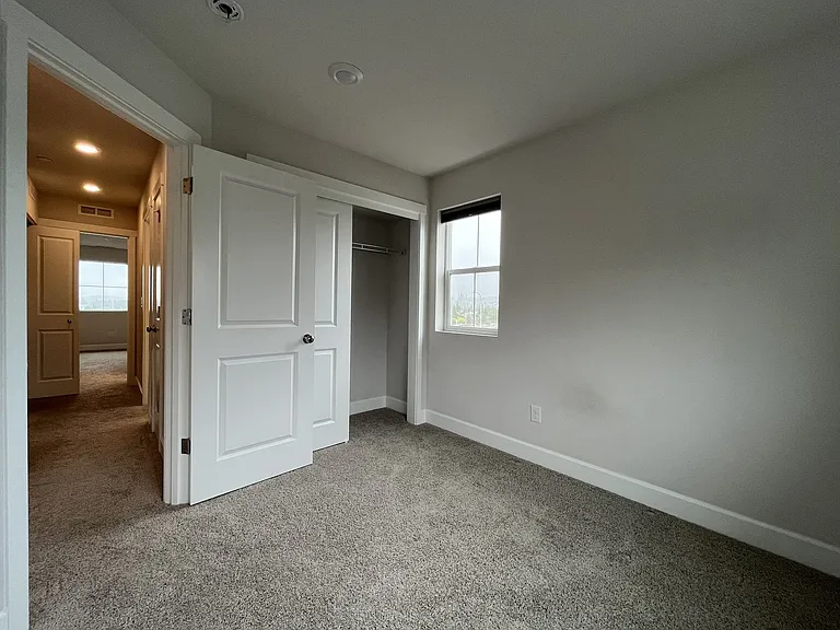 12949 SW Meadbrook Ln — Photo 36