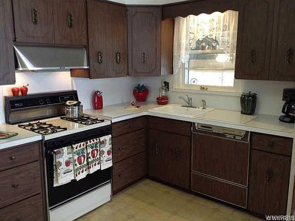 4th image of 114 S Huxley Dr