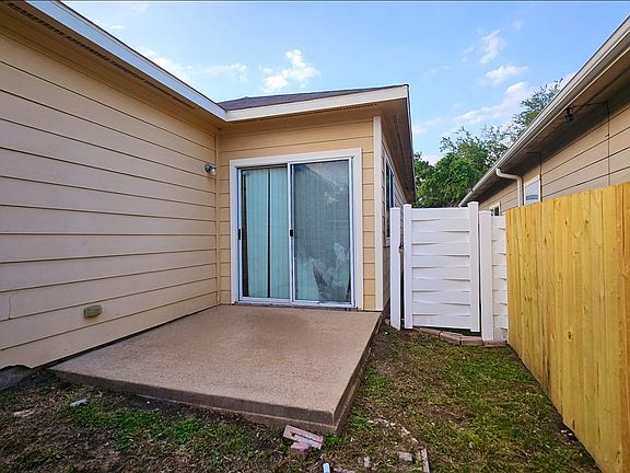 5th image of 11808 Jelicoe Dr