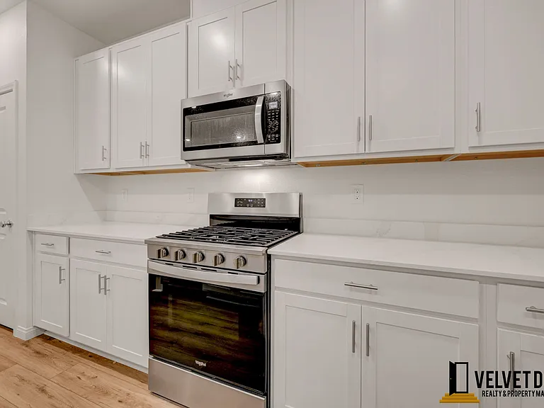 2725 Luzzi Walk #1 — Photo 10