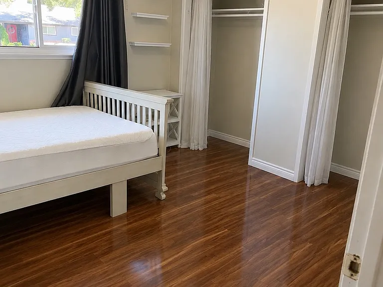 6378 N Poplar Ave — Photo 14