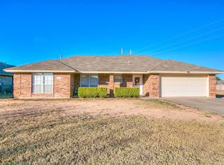 3210 Walnut Hill Dr, San Angelo, TX 76904