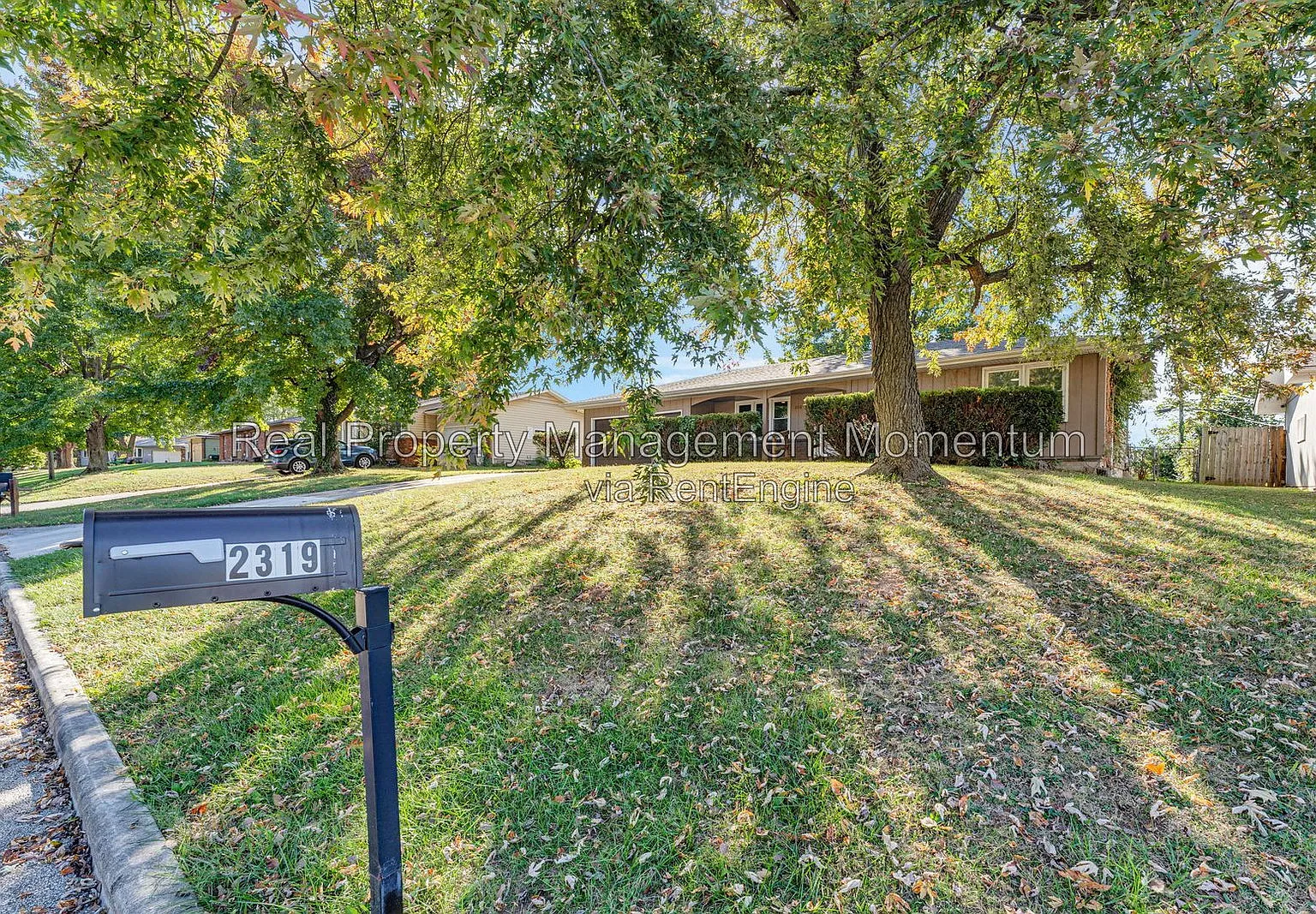 3 bed, 1.5 bath, 1506 sqft, $1,500 — Photo 1