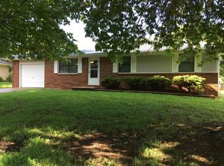 207 E Berry St, Republic, MO 65738